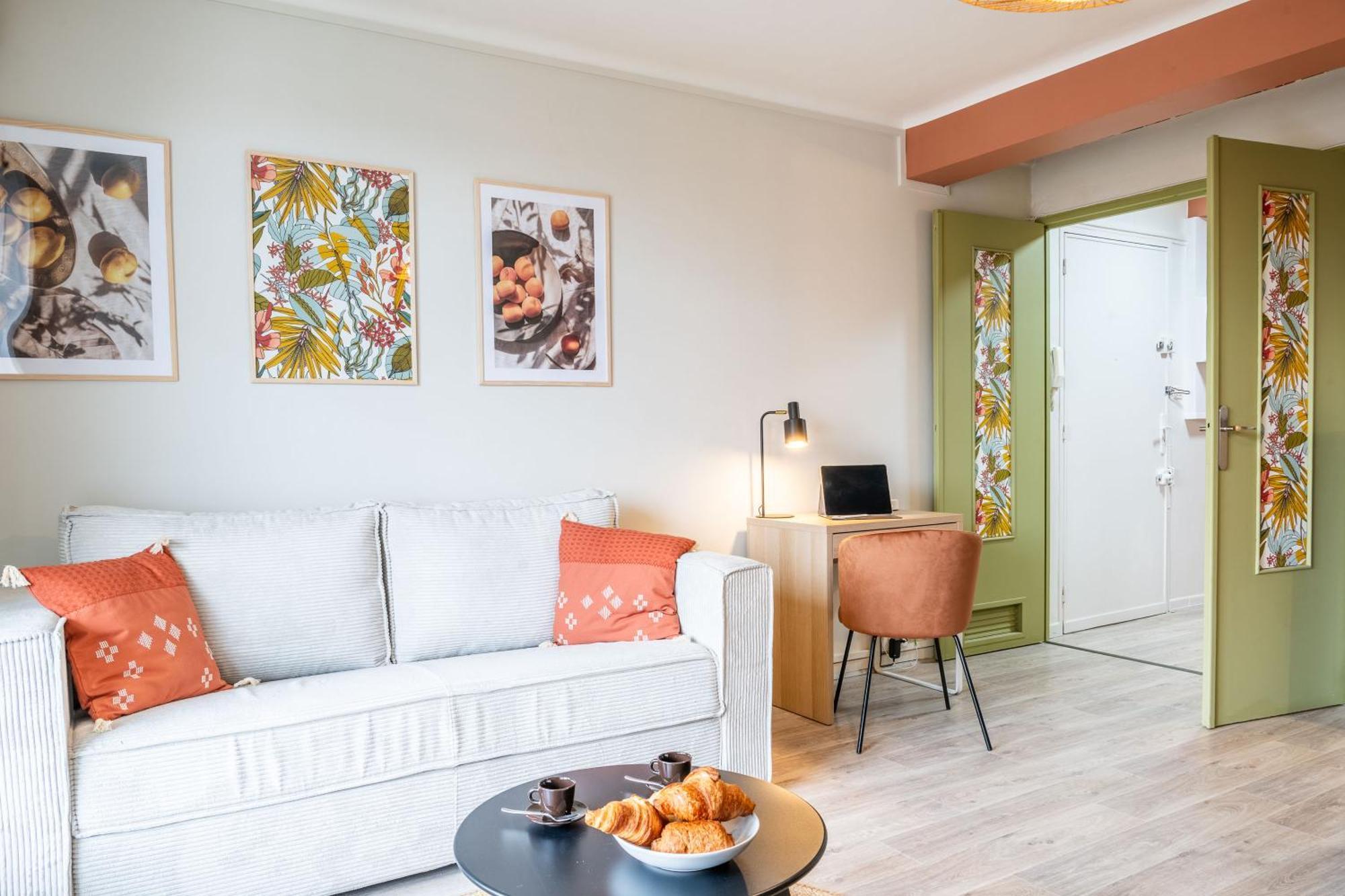 Apartamento Au Calme De L'Iris - Clim - Garage - Wifi - Tramway Aviñón Exterior foto